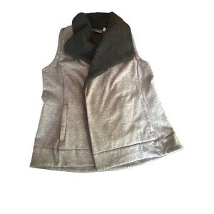 Athleta Gray Apres Anything Black Fleece Sherpa Collar Vest Size X Large